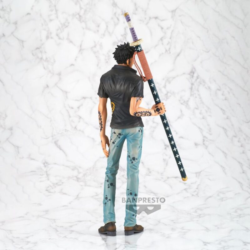 ONE PIECE - Trafalgar Law - Figurine Super Master Stars Piece 30cm – Image 3