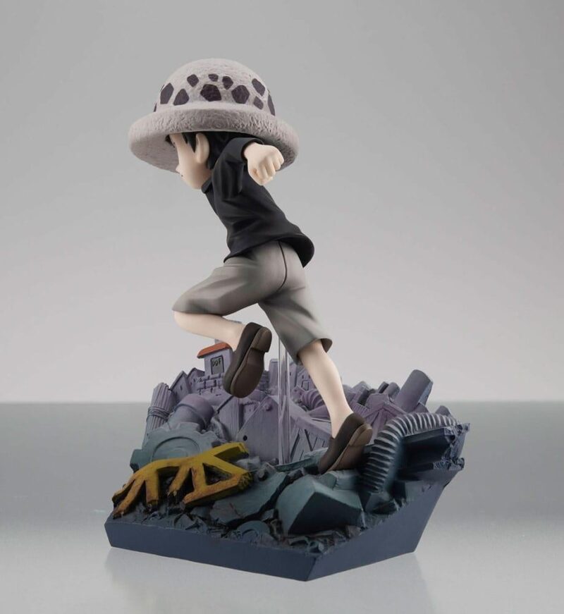 ONE PIECE - Trafalgar Law "Run Run Run" - Statuette G.E.M. 13cm – Image 4