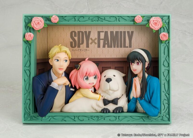 SPY X FAMILY - The Forgers - Statuette 12.8x17.5cm – Image 2