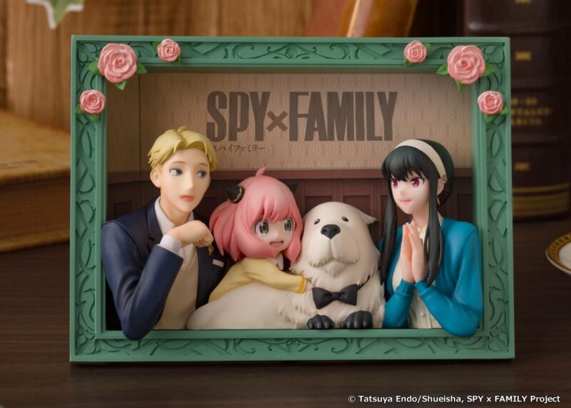 SPY X FAMILY - The Forgers - Statuette 12.8x17.5cm – Image 3