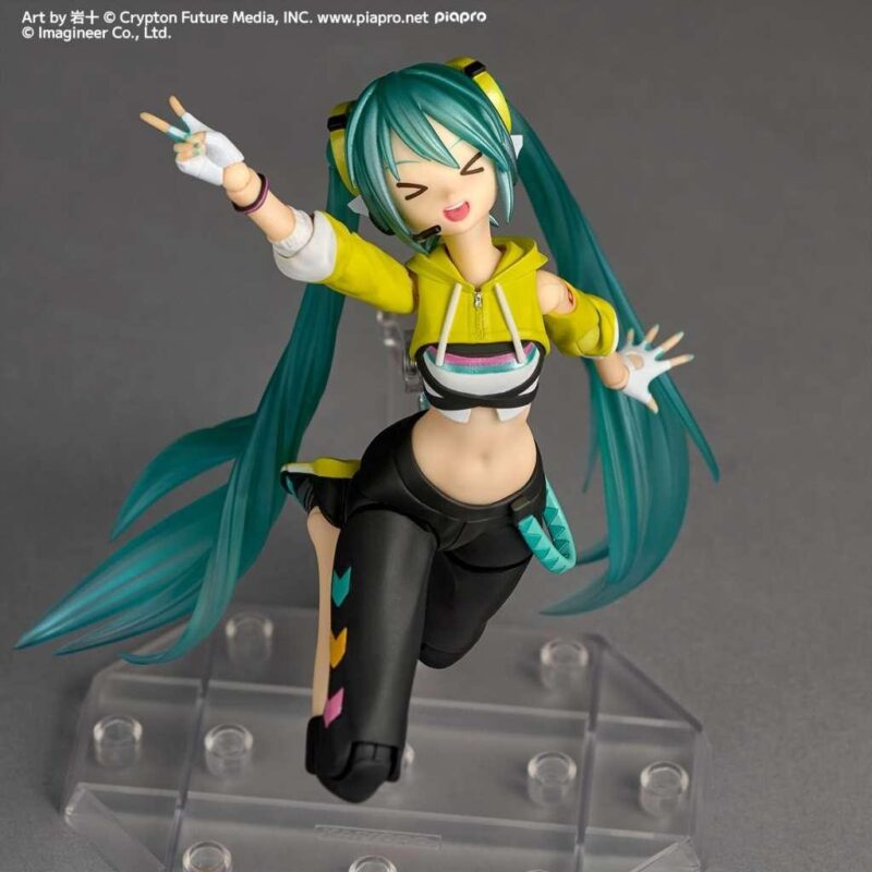 HATSUNE MIKU - Boxing Version - Figurine Revoltech A.Y. 15cm – Image 3