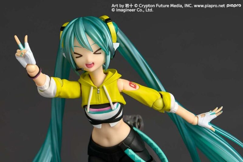HATSUNE MIKU - Boxing Version - Figurine Revoltech A.Y. 15cm – Image 5