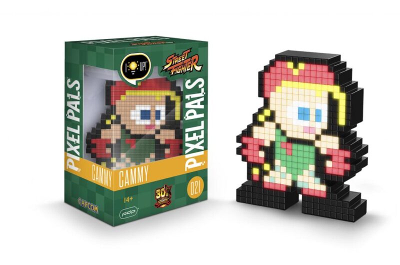 PIXEL PALS Light Up Collectible Figures - Street Fighter - Cammy – Image 2