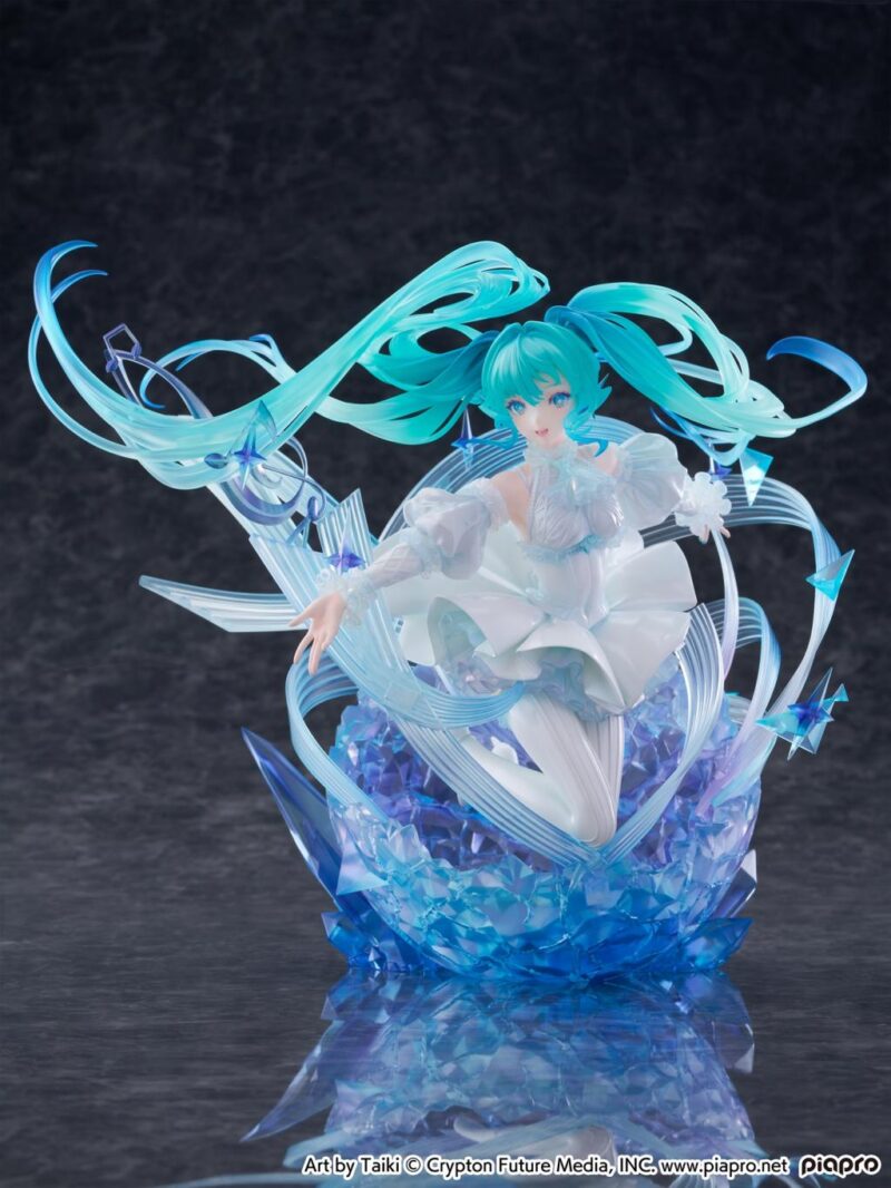 HATSUNE MIKU - Crystall Dress - Statuette 1/7 22.5cm